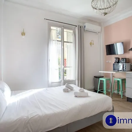 Charming Air-conditioned With Balcony * Nicea